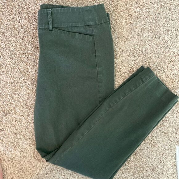 LOFT Modern Skinny Ankle in olive green - Picture 1 of 7